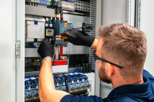 Best Circuit Breaker Repair  in Greenwood, MO